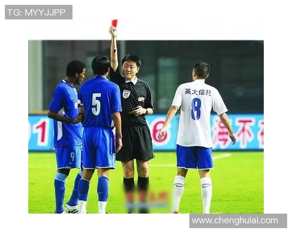 国内足球明星因违法入狱背后故事揭示体育界的黑暗面与反思 国内足球明星因违法入狱背后故事揭示体育界的黑暗面与反思