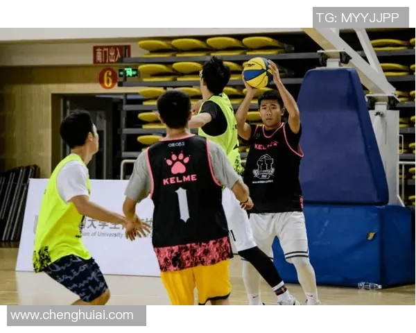 南京篮球队的奋斗历程与冠军赛背后的成长故事 南京篮球队的奋斗历程与冠军赛背后的成长故事