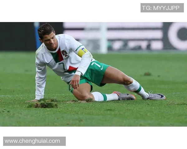 足球明星高清图集展现球场风采与个人魅力的精彩瞬间 足球明星高清图集展现球场风采与个人魅力的精彩瞬间